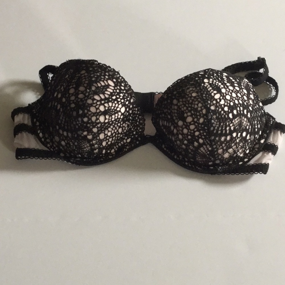 Black Lacey push up Victoria’s Secret bra